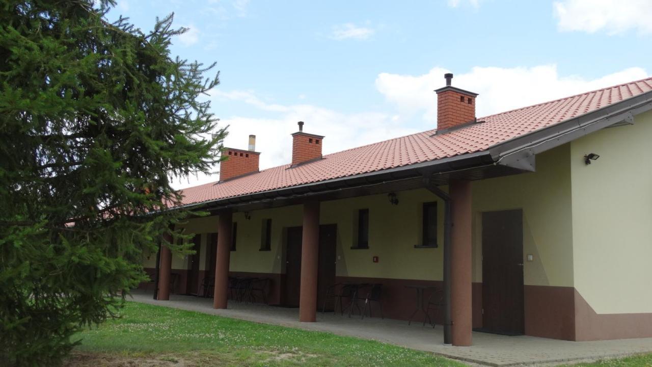 Hotel Tawerna-Stawiska Garbatka-Letnisko Exterior foto