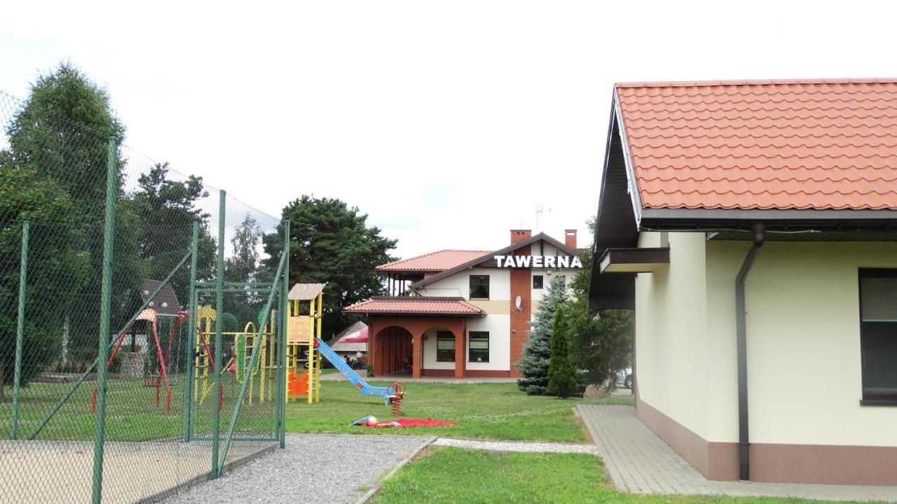 Hotel Tawerna-Stawiska Garbatka-Letnisko Exterior foto